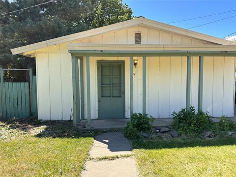 304 E Tacoma Ave, Ellensburg, WA 98926