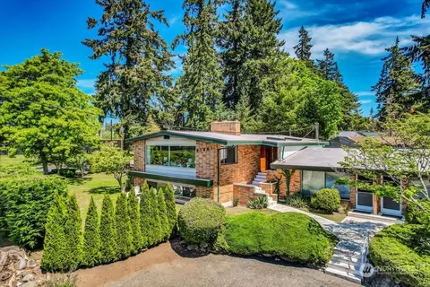 21601 78th Ave W, Edmonds, WA 98026