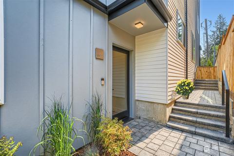 1802 38th Ave, Seattle, WA 98122