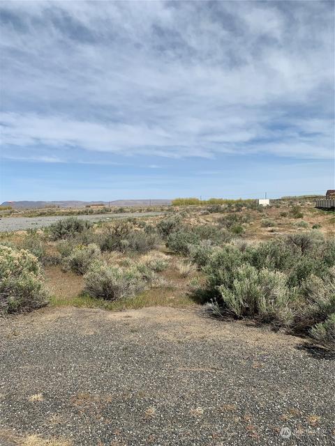127 SW Desert Aire Pl #416, Mattawa, WA 99349