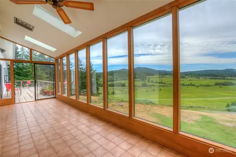 2831 Crow Valley Rd, Eastsound, WA 98245 photo 4