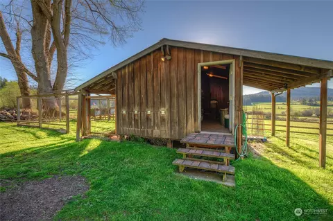 2831 Crow Valley Rd, Eastsound, WA 98245 photo 24