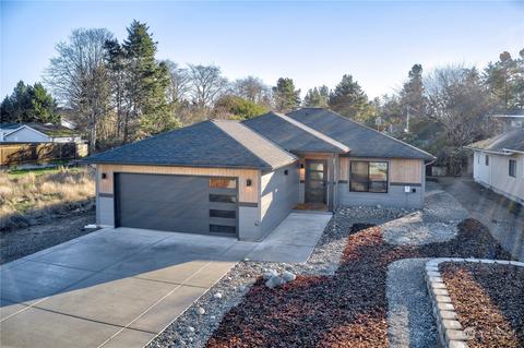 1304 314th Pl, Ocean Park, WA 98640