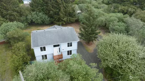 162 Seagate St SW, Ocean Shores, WA 98569