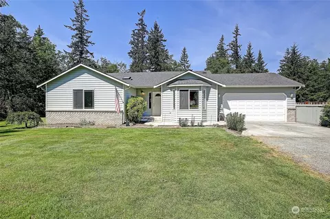120 Shawnee Ln, Camano Island, WA 98282