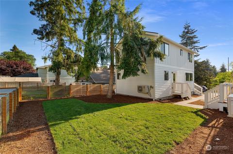 8750 Palatine Ave N, Seattle, WA 98103