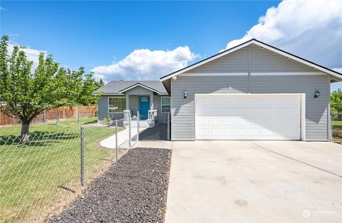 71 Galloway Ln, Wenatchee, WA 98801