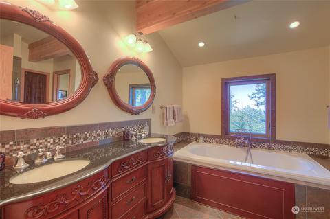 906 Wright Rd, Eastsound, WA 98245 photo 24