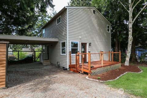 1262 Admirals Dr, Coupeville, WA 98239