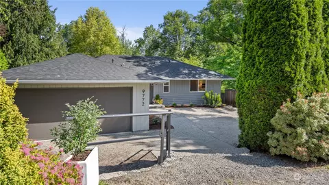 9772 SE 41st St SE, Mercer Island, WA 98040