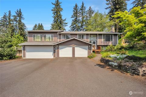 22412 SE 322nd St, Kent, WA 98042