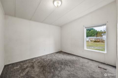 965 Tipsoo Loop N, Rainier, WA 98576 photo 13