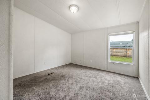 965 Tipsoo Loop N, Rainier, WA 98576 photo 18