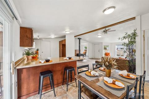 965 Tipsoo Loop N, Rainier, WA 98576 photo 7