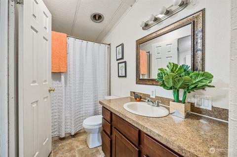 965 Tipsoo Loop N, Rainier, WA 98576 photo 12