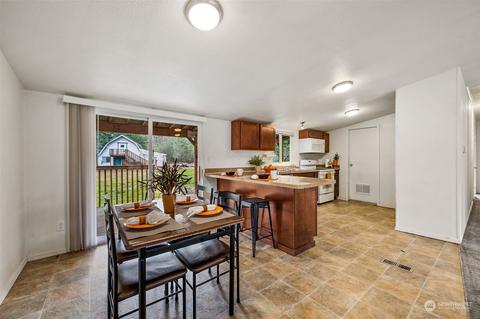965 Tipsoo Loop N, Rainier, WA 98576 photo 6