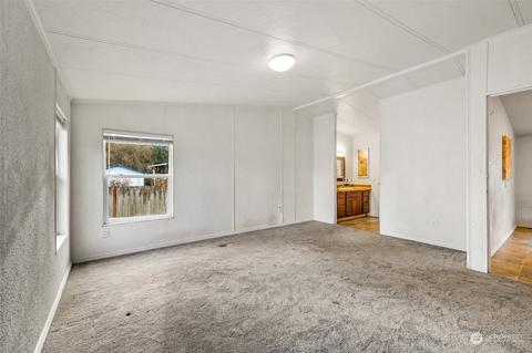 965 Tipsoo Loop N, Rainier, WA 98576 photo 16