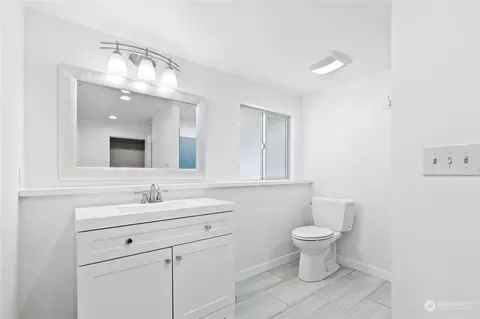 24201 4th Pl W, Bothell, WA 98021 photo 17