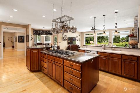 6040 NW Michaelbrook Ln, Camas, WA 98607 photo 9