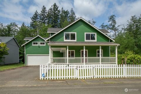 106 Poplar St, Port Orchard, WA 98366