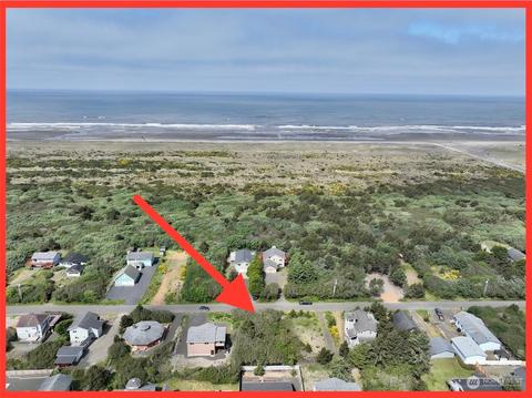 536 Sand Dune Ave SW, Ocean Shores, WA 98569