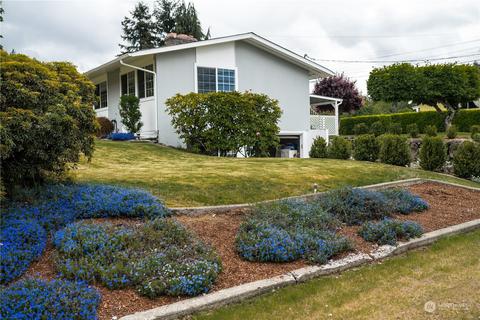 318 Madrona Dr N, Eatonville, WA 98328