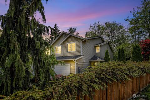 14713 Manor Way #B, Lynnwood, WA 98087