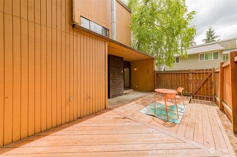 11201 3rd Ave SE #1-C, Everett, WA 98208