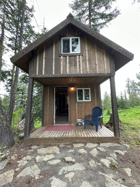 820 Hawk Rd, Cle Elum, WA 98922