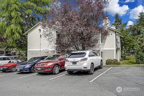1009 112th St SE #E104, Everett, WA 98208