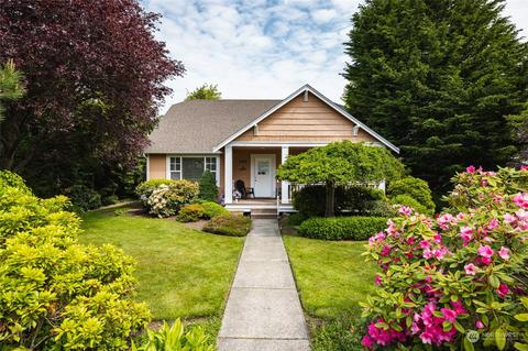 2316 26th St, Anacortes, WA 98221
