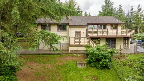 3739 S Mission Rd W, Bremerton, WA 98312