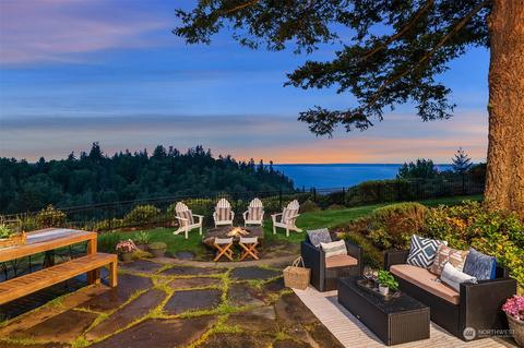 6710 128th St SW, Edmonds, WA 98026