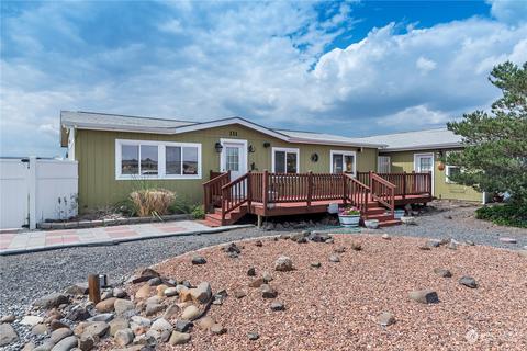 111 Yucca Pl SW, Mattawa, WA 99349