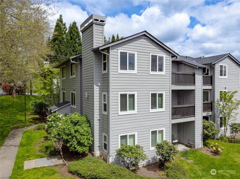 6700 NE 182nd St #D304, Kenmore, WA 98028