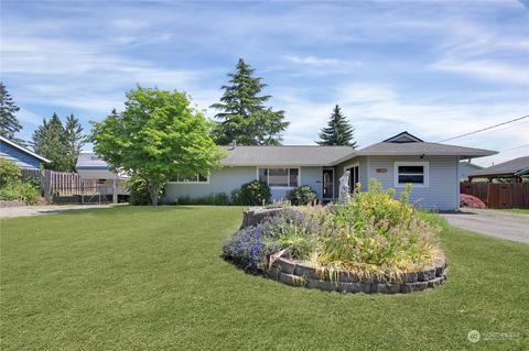 16858 122nd Ave SE, Renton, WA 98058