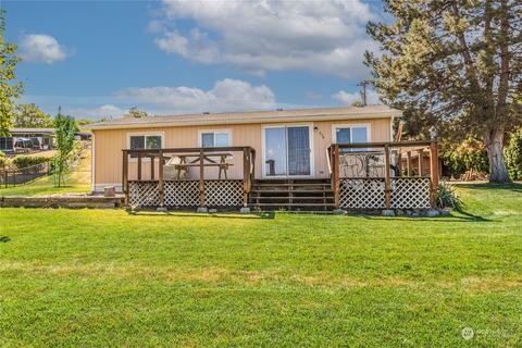 258 Lakeview Dr, Burbank, WA 99323