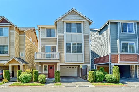 10026 12th Ave SE, Everett, WA 98208
