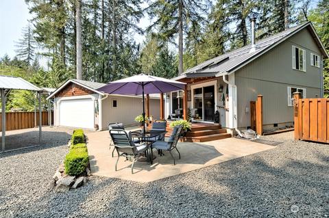 31 N Mount Christie Ct, Hoodsport, WA 98548
