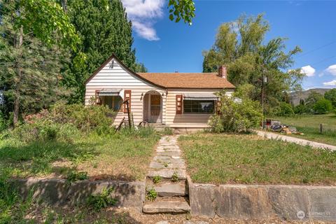 45 River Loop Rd, Tonasket, WA 98855