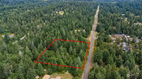 2916 200th Ave SW, Lakebay, WA 98349