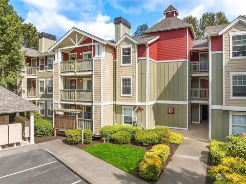 7711 NE 175th St #B303, Kenmore, WA 98028