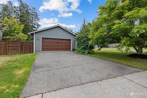 1011 98th Ave SE, Lake Stevens, WA 98258
