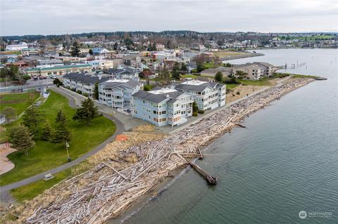 651 SE Bayshore Dr #B105, Oak Harbor, WA 98277