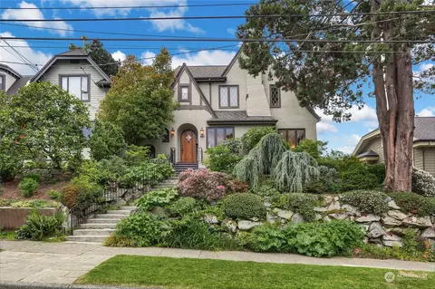 2015 E Louisa St, Seattle, WA 98112