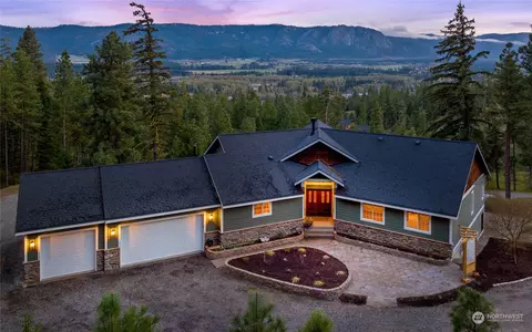 731 Owl Ridge Dr, Cle Elum, WA 98922