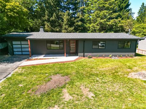 3018 NE 203rd St, Lake Forest Park, WA 98155