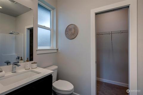 21612 1st Ave W, Bothell, WA 98021 photo 34