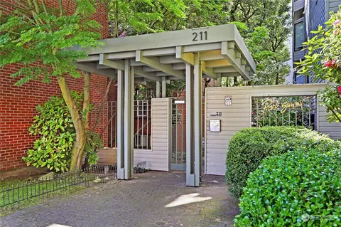 211 Summit Ave E #S318, Seattle, WA 98102 photo 14