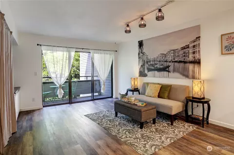 211 Summit Ave E #S318, Seattle, WA 98102
